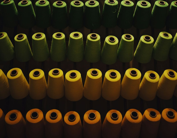 Titrage des fils, la clé pour la sélection de fils textiles résistants et durables pour les industries exigeantes